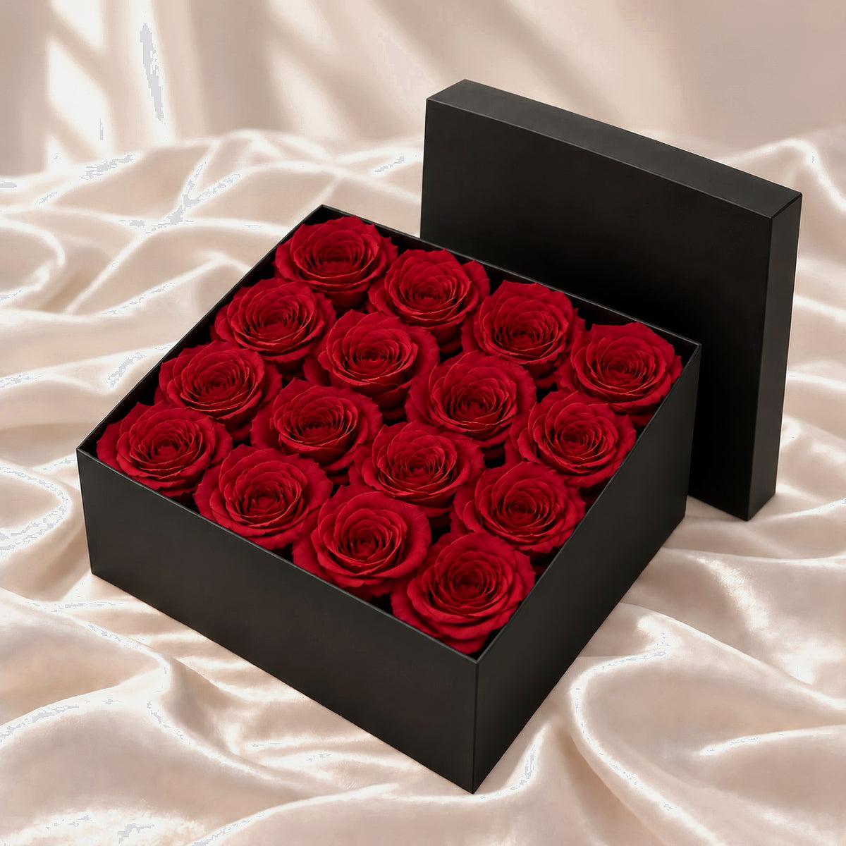 Forever Roses – Square Gift Box